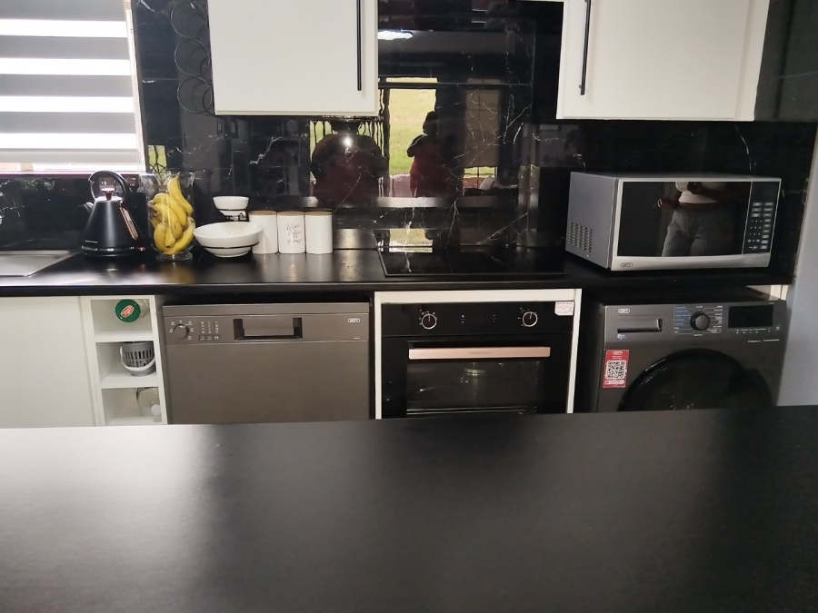 3 Bedroom Property for Sale in Equestria Gauteng