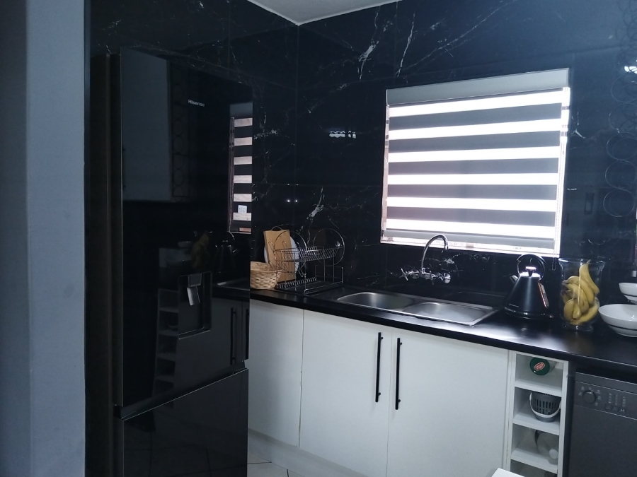 3 Bedroom Property for Sale in Equestria Gauteng