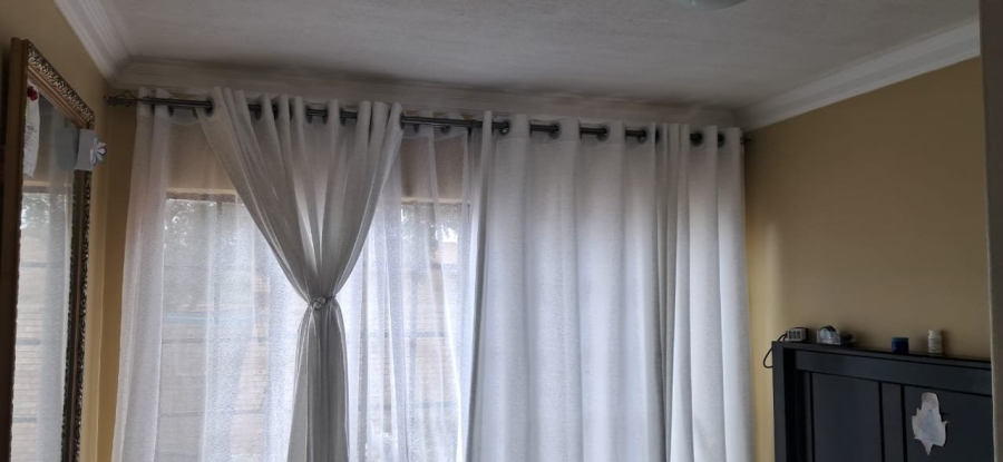 To Let 2 Bedroom Property for Rent in Equestria Gauteng