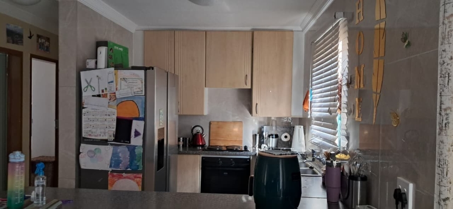 To Let 2 Bedroom Property for Rent in Equestria Gauteng