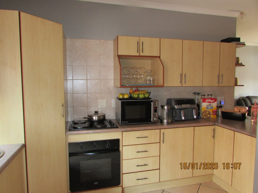 2 Bedroom Property for Sale in Erasmus Gauteng