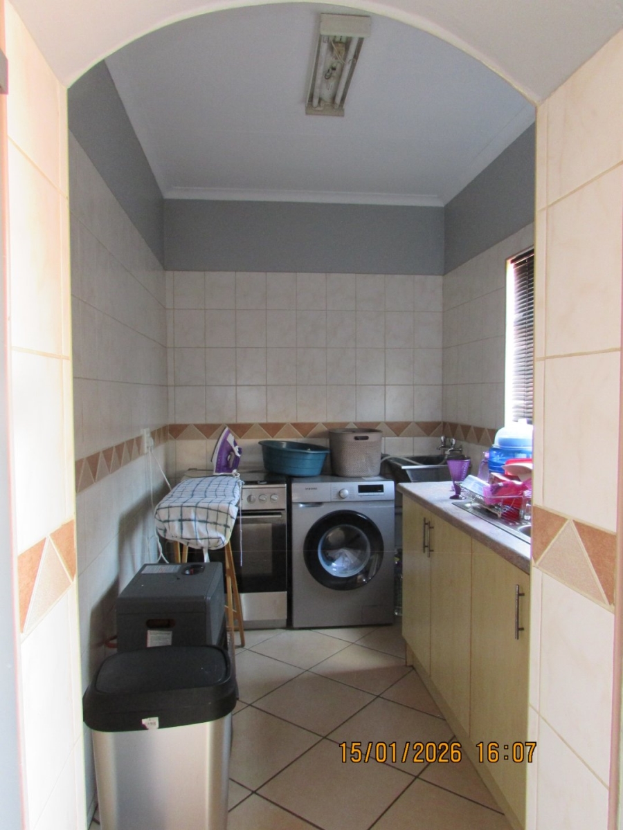 2 Bedroom Property for Sale in Erasmus Gauteng