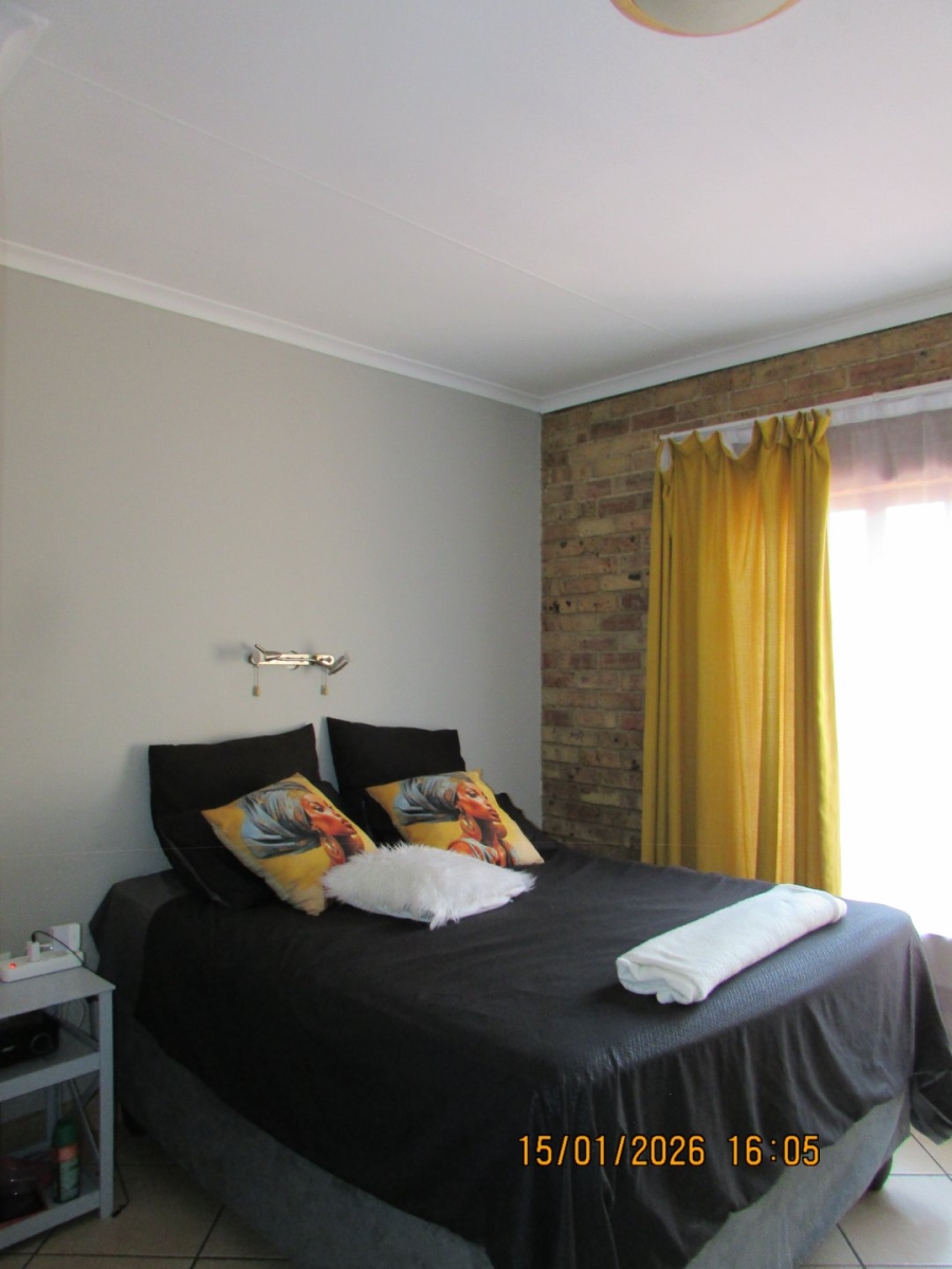 2 Bedroom Property for Sale in Erasmus Gauteng