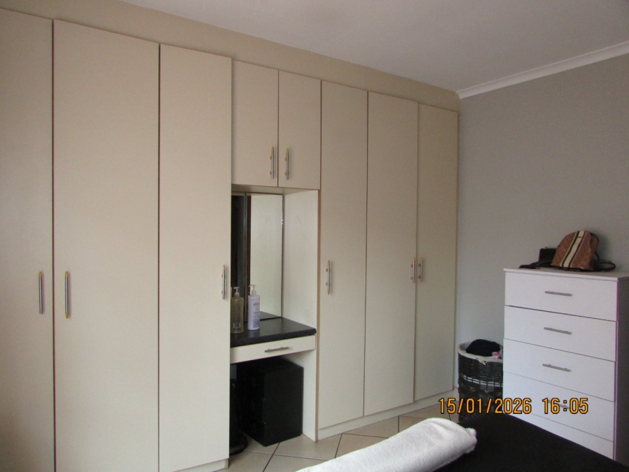 2 Bedroom Property for Sale in Erasmus Gauteng