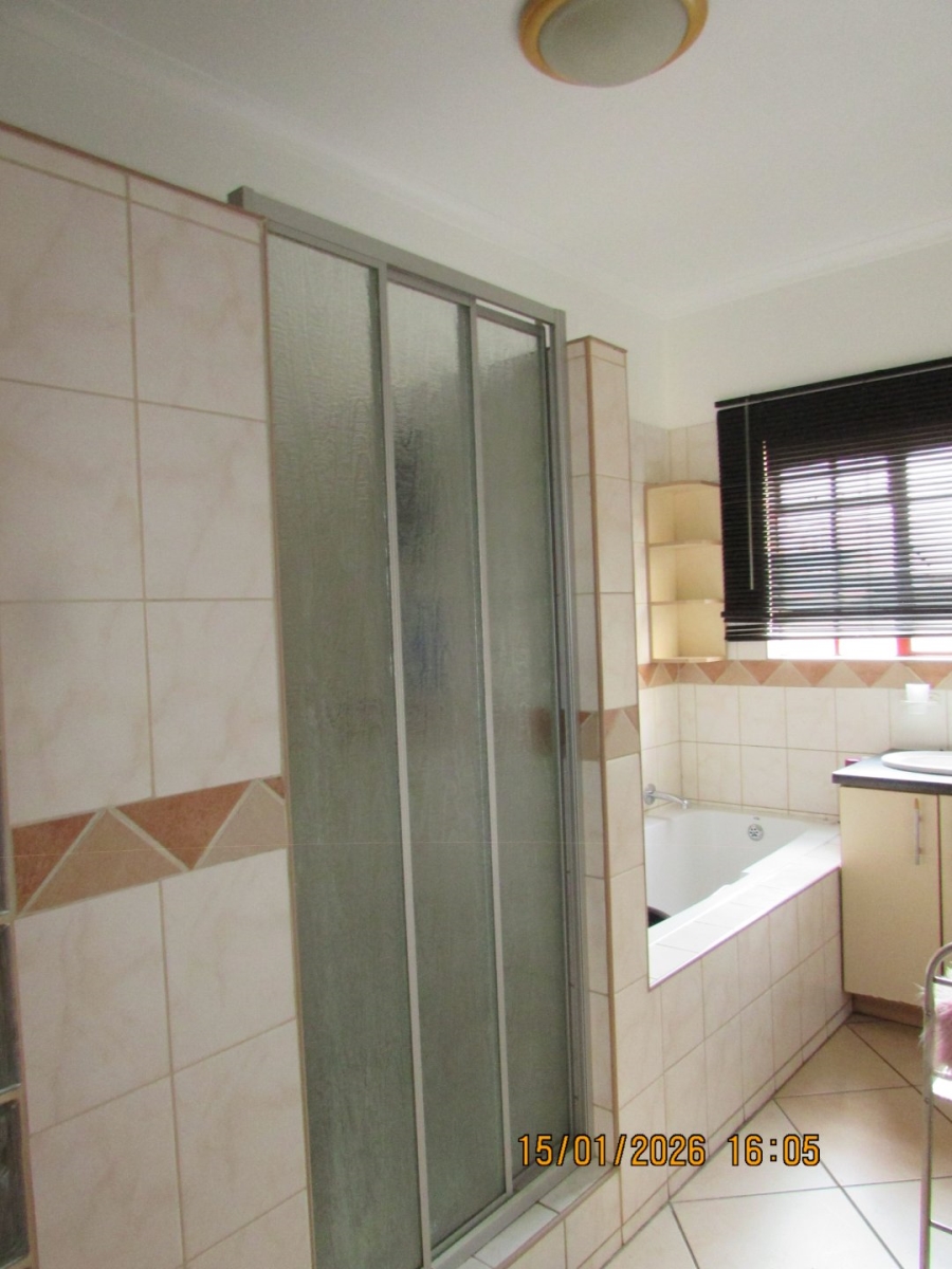 2 Bedroom Property for Sale in Erasmus Gauteng