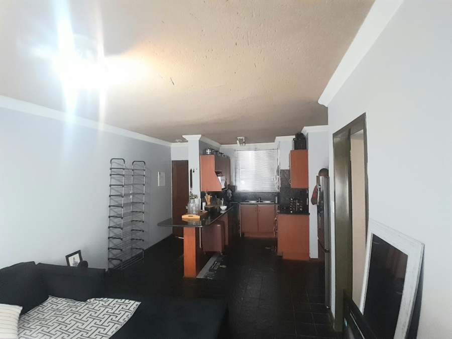 1 Bedroom Property for Sale in Noordwyk Gauteng