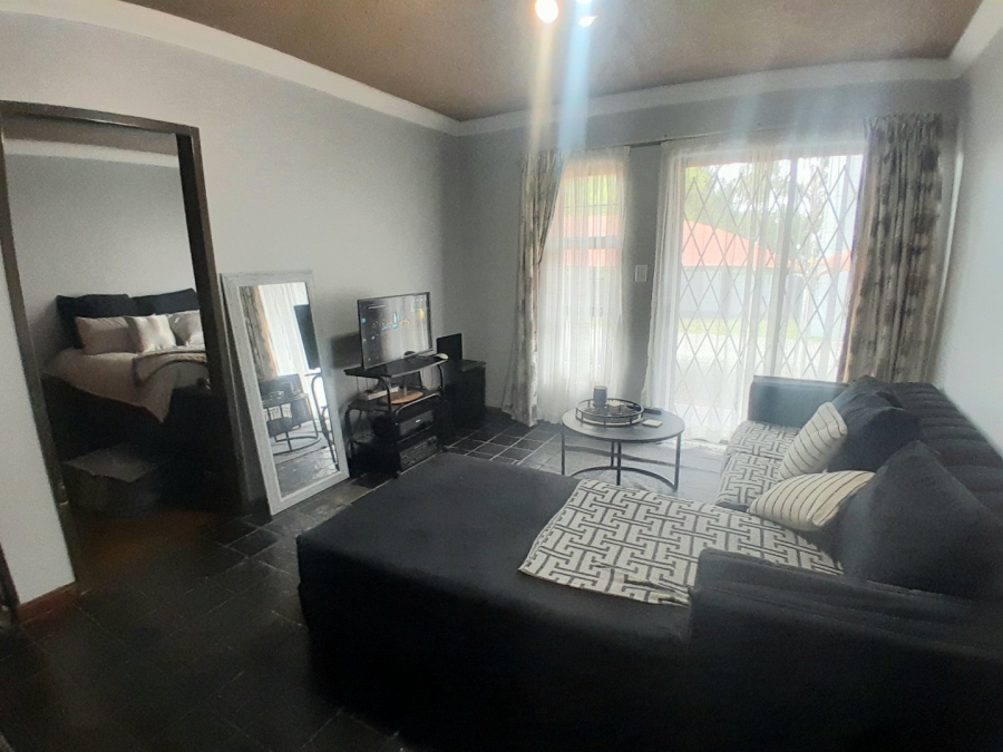 1 Bedroom Property for Sale in Noordwyk Gauteng