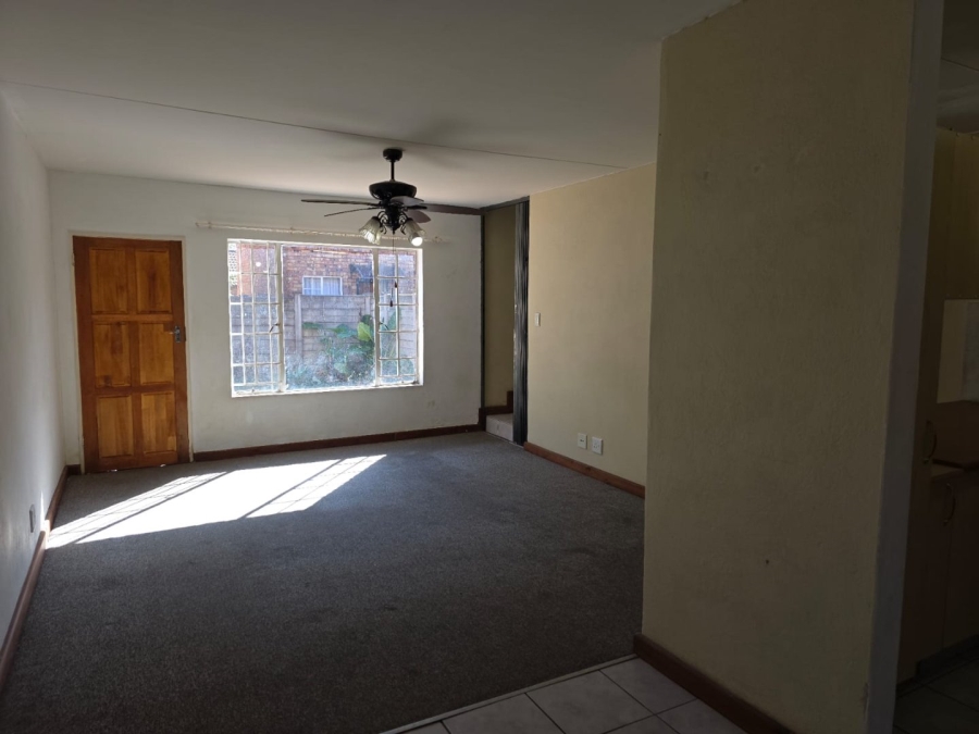 2 Bedroom Property for Sale in Annlin Gauteng