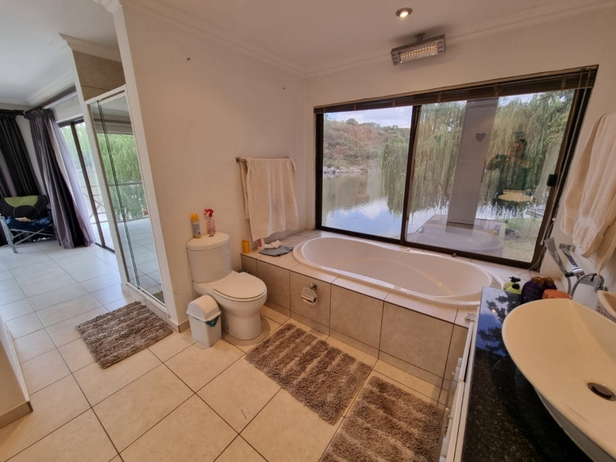 3 Bedroom Property for Sale in Vaaloewer Gauteng