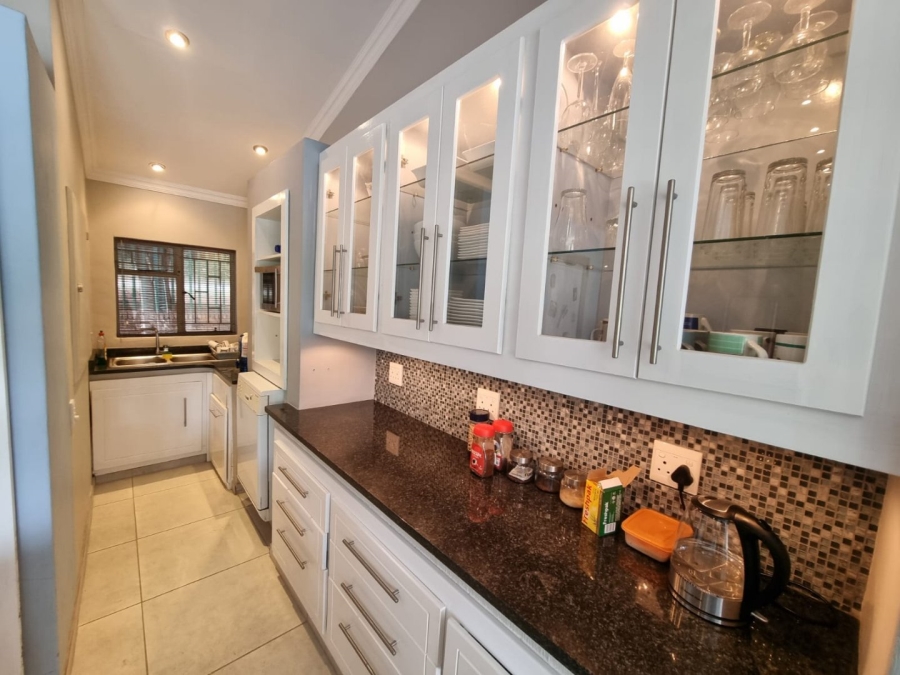 3 Bedroom Property for Sale in Vaaloewer Gauteng