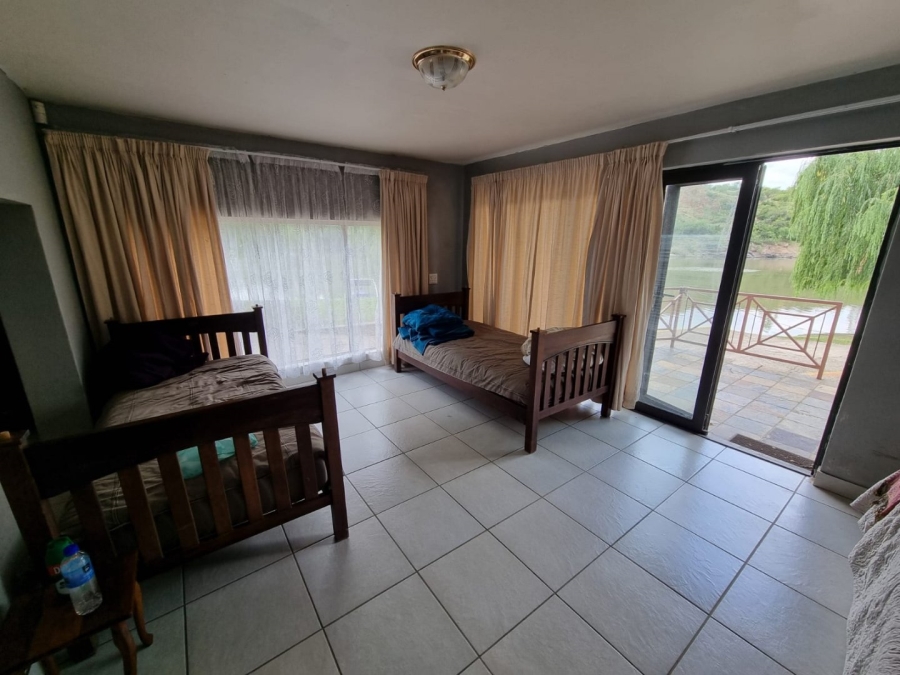 3 Bedroom Property for Sale in Vaaloewer Gauteng