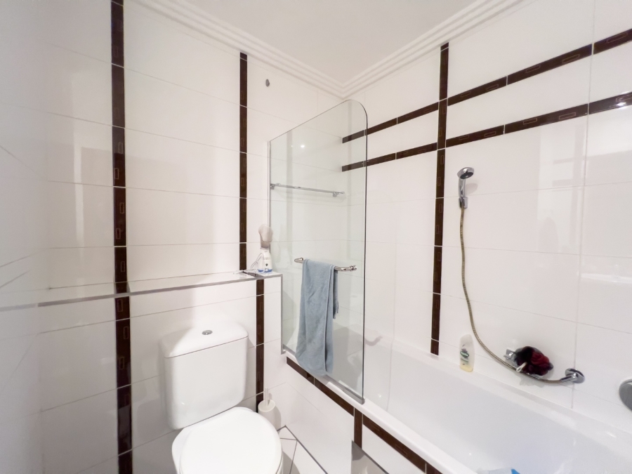 2 Bedroom Property for Sale in Bedford Gardens Gauteng