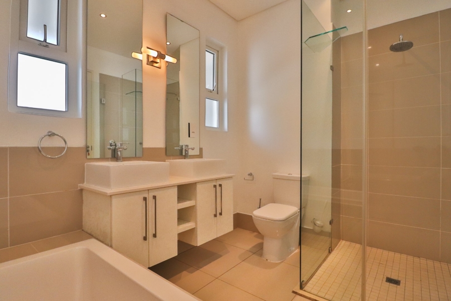 2 Bedroom Property for Sale in Dunkeld West Gauteng