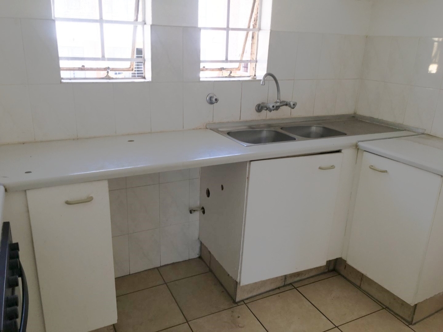 2 Bedroom Property for Sale in Vorna Valley Gauteng