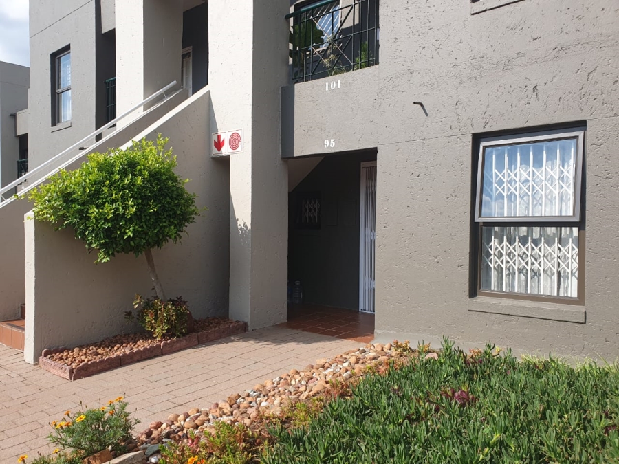 2 Bedroom Property for Sale in Marais Steyn Park Gauteng