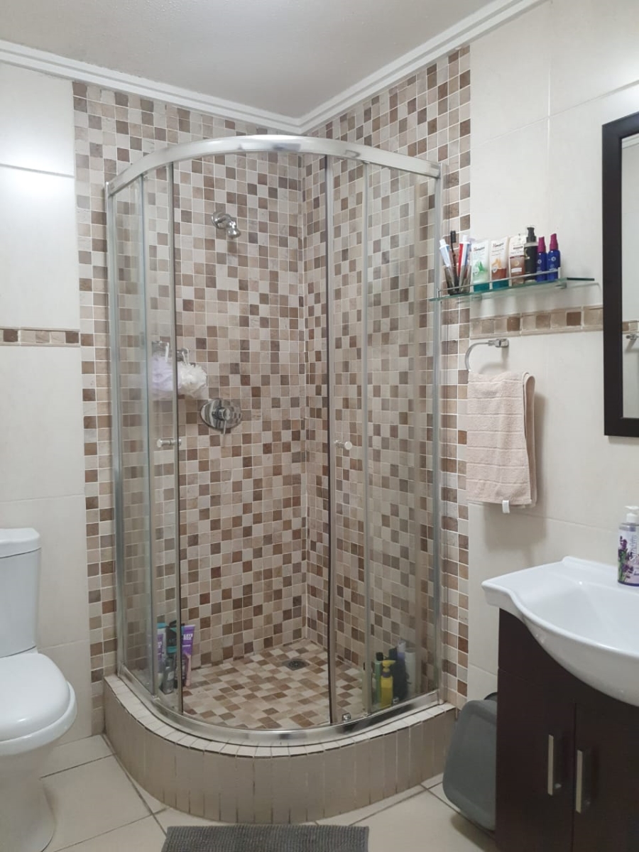 2 Bedroom Property for Sale in Marais Steyn Park Gauteng