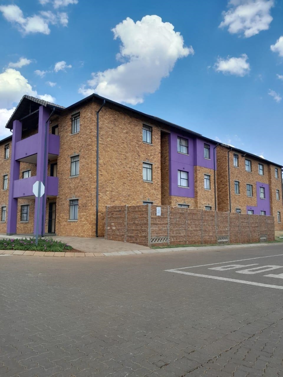 1 Bedroom Property for Sale in Sky City Gauteng