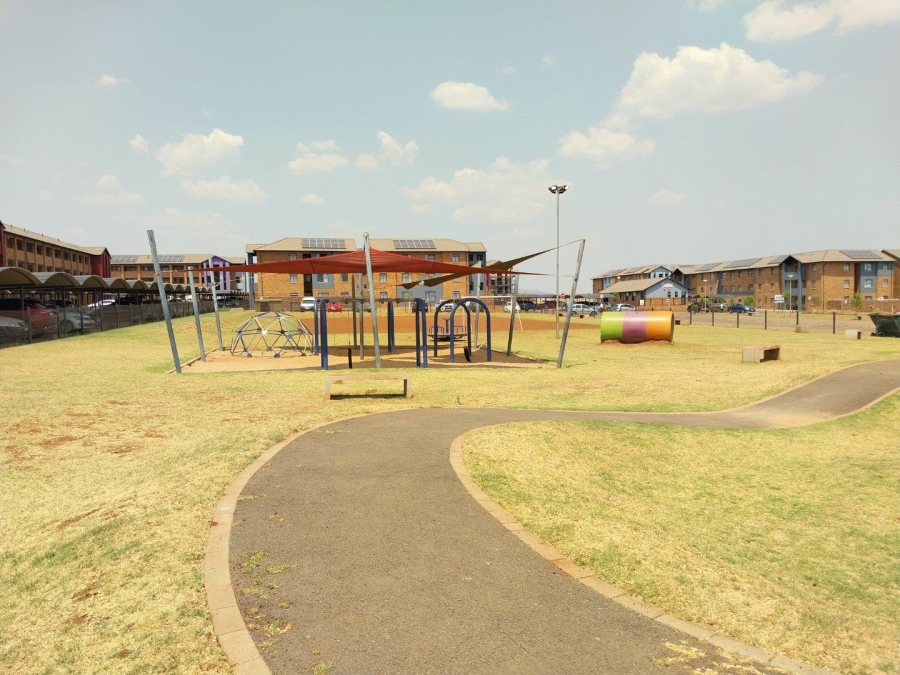 1 Bedroom Property for Sale in Sky City Gauteng