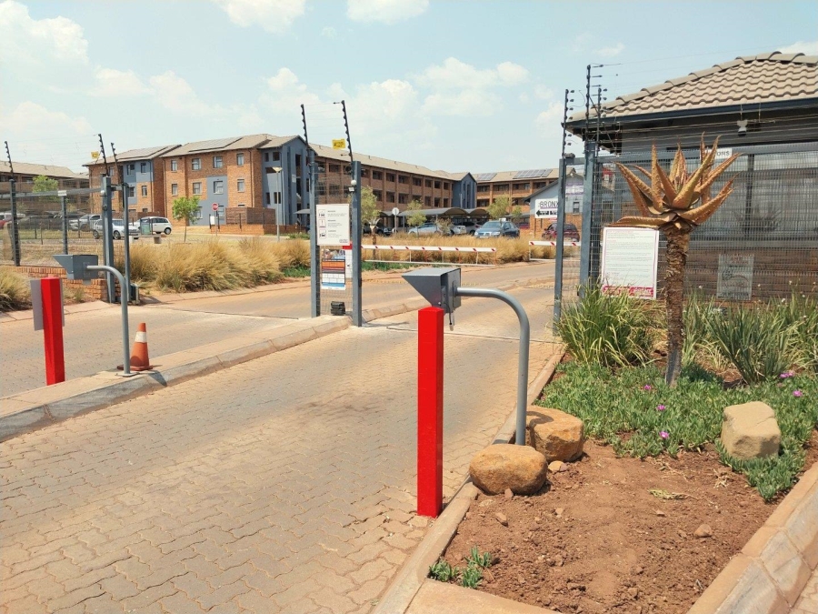 1 Bedroom Property for Sale in Sky City Gauteng