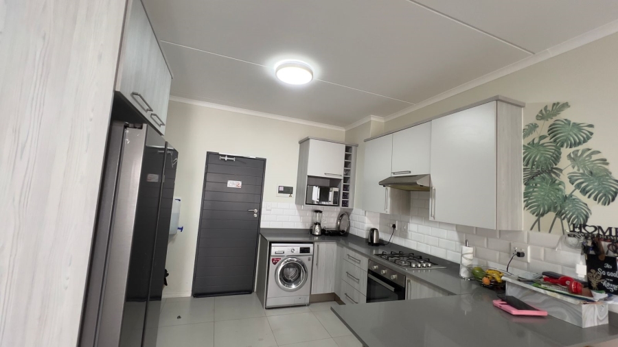 2 Bedroom Property for Sale in Carlswald Gauteng