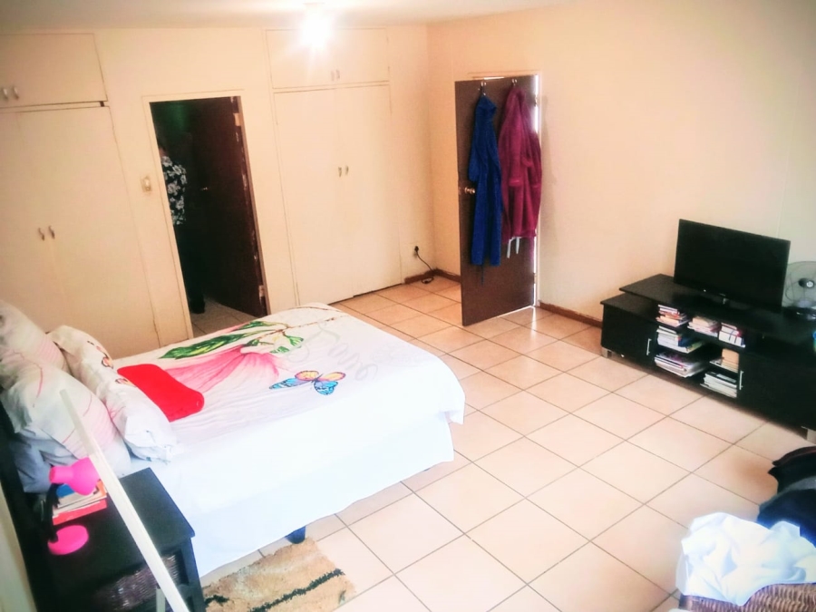 2 Bedroom Property for Sale in Pretoria North Gauteng