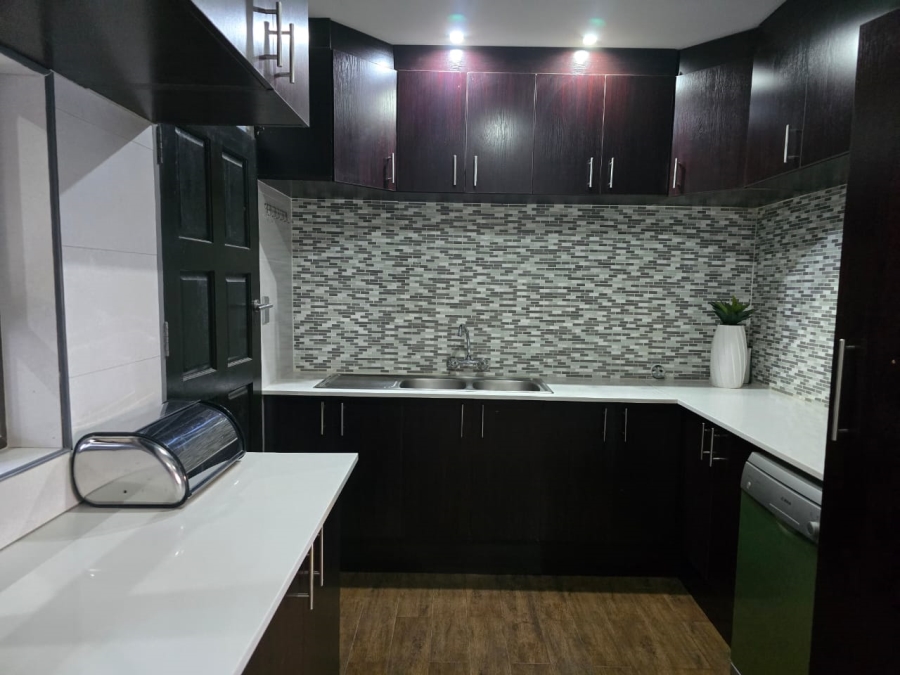 5 Bedroom Property for Sale in Montana Park Gauteng