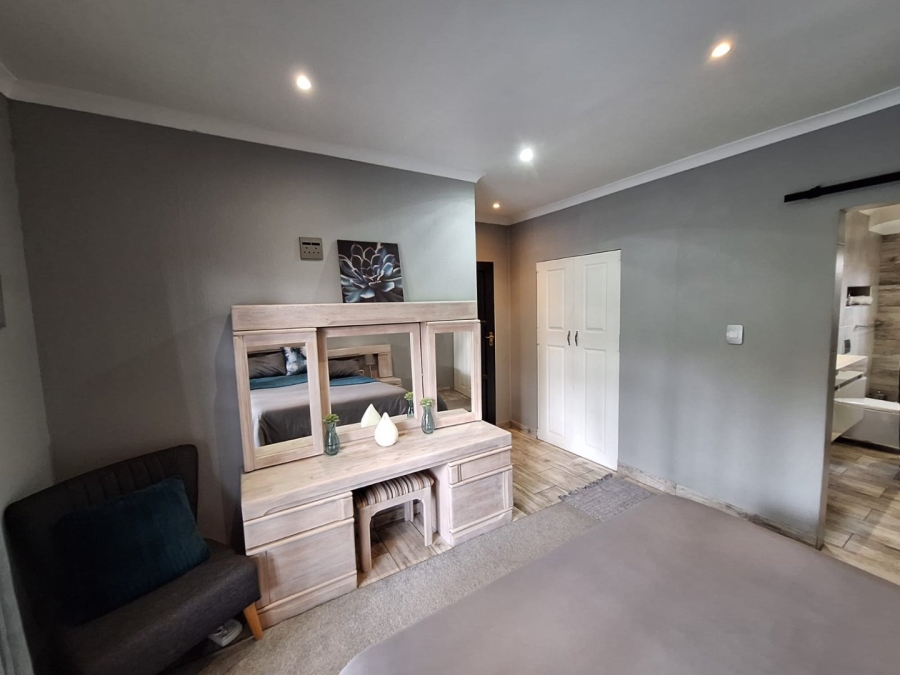 5 Bedroom Property for Sale in Montana Park Gauteng