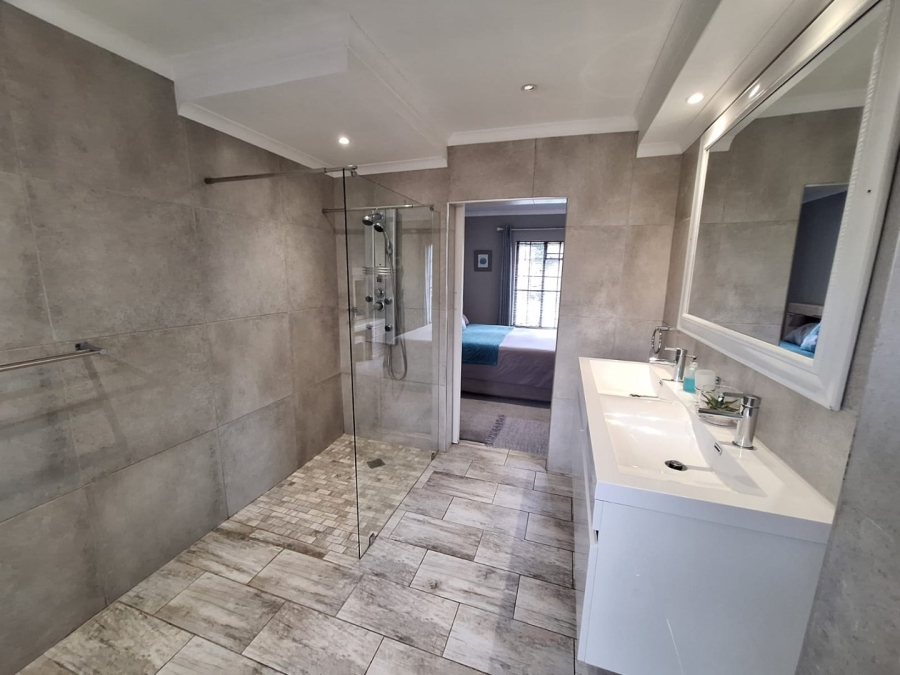 5 Bedroom Property for Sale in Montana Park Gauteng