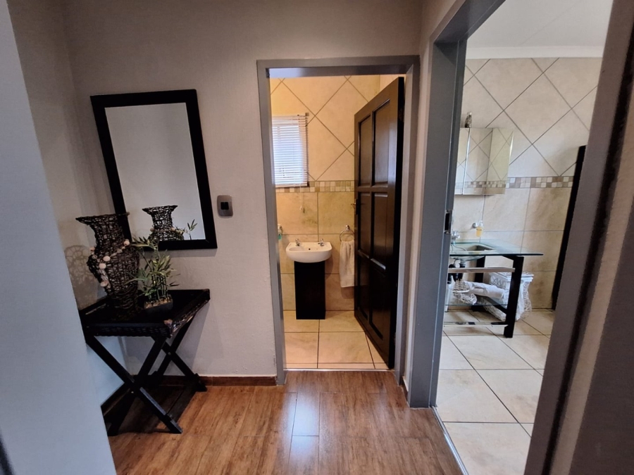 5 Bedroom Property for Sale in Montana Park Gauteng