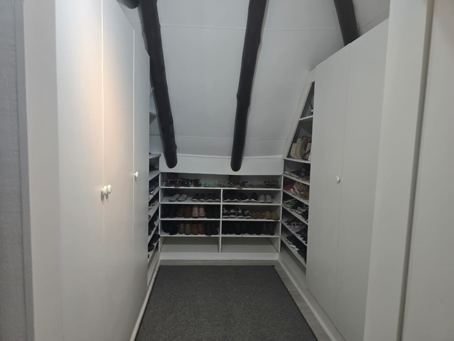 5 Bedroom Property for Sale in Montana Park Gauteng