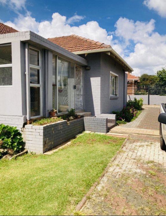 3 Bedroom Property for Sale in Creston Hill Gauteng
