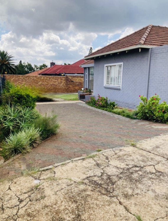 3 Bedroom Property for Sale in Creston Hill Gauteng