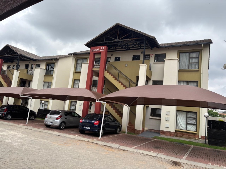 2 Bedroom Property for Sale in Noordwyk Gauteng
