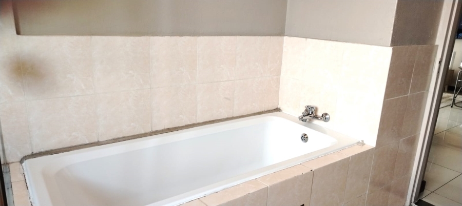 To Let 2 Bedroom Property for Rent in Carlswald Gauteng