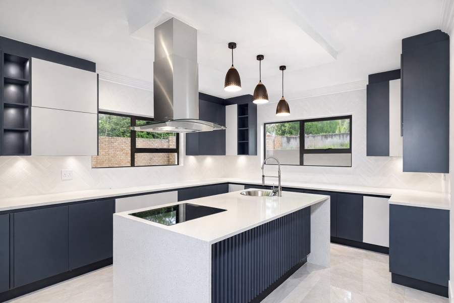 5 Bedroom Property for Sale in Diswilmar A H Gauteng