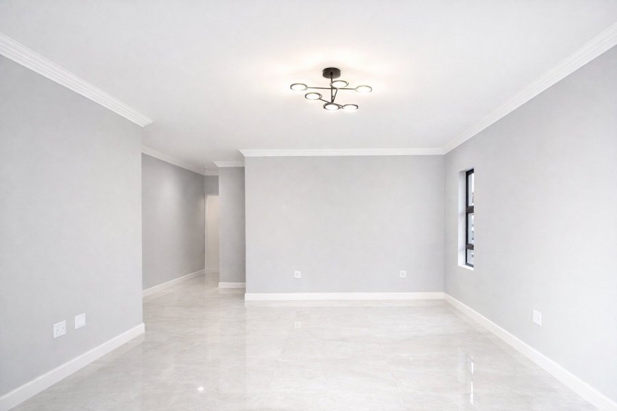 5 Bedroom Property for Sale in Diswilmar A H Gauteng