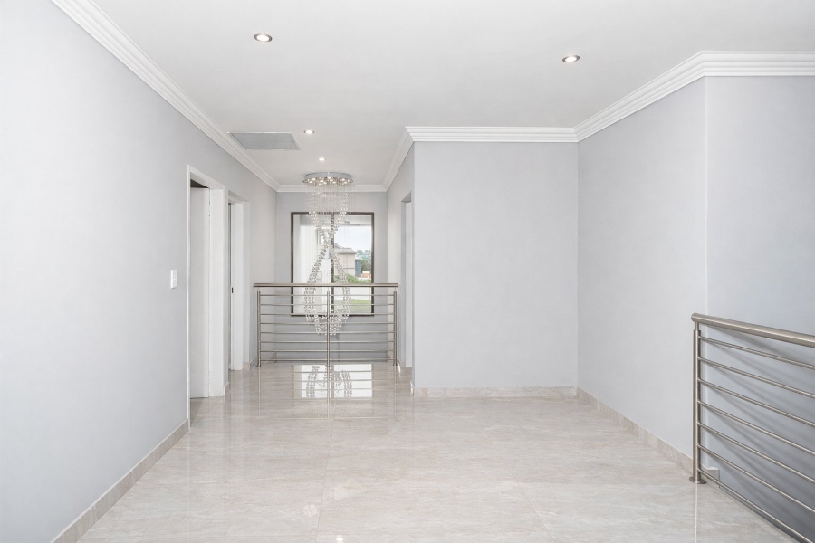 5 Bedroom Property for Sale in Diswilmar A H Gauteng