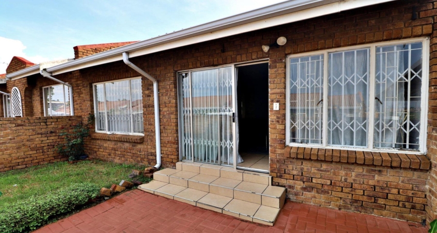 2 Bedroom Property for Sale in Norkem Park Gauteng