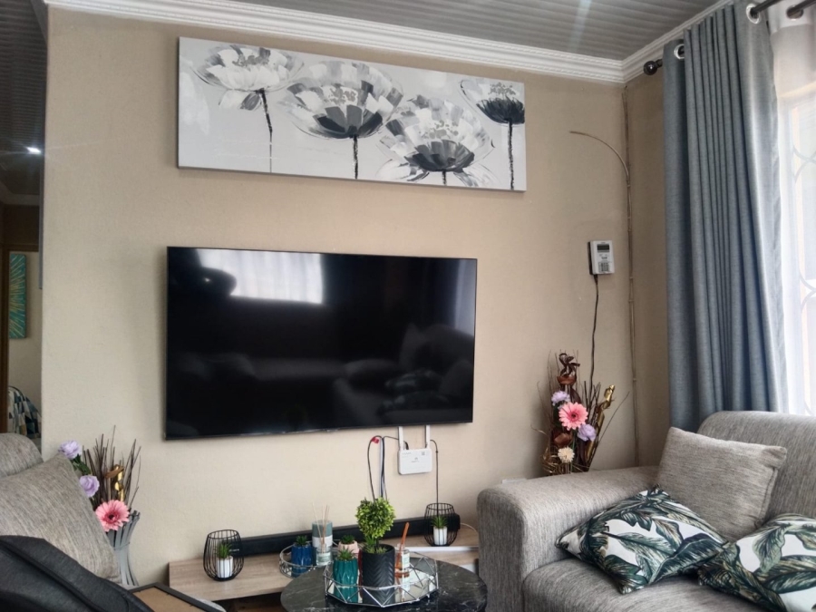 To Let 3 Bedroom Property for Rent in Soshanguve VV Gauteng