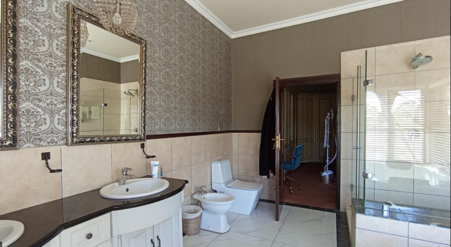 4 Bedroom Property for Sale in Waterford Estates Gauteng