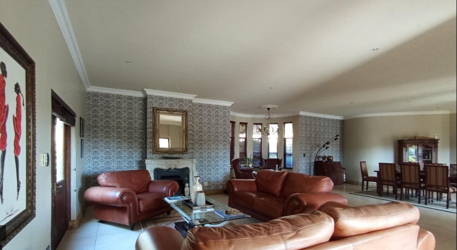 4 Bedroom Property for Sale in Waterford Estates Gauteng