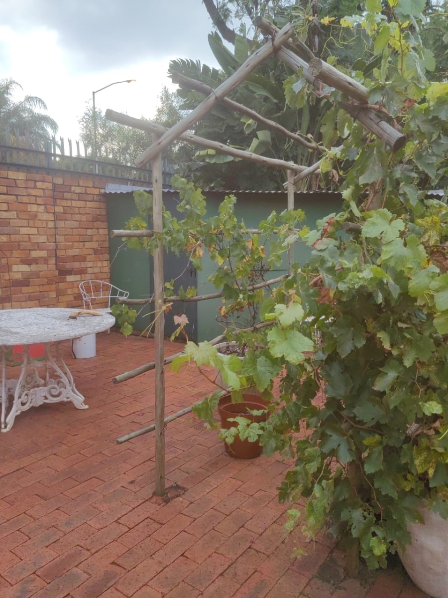 4 Bedroom Property for Sale in Amandasig Gauteng