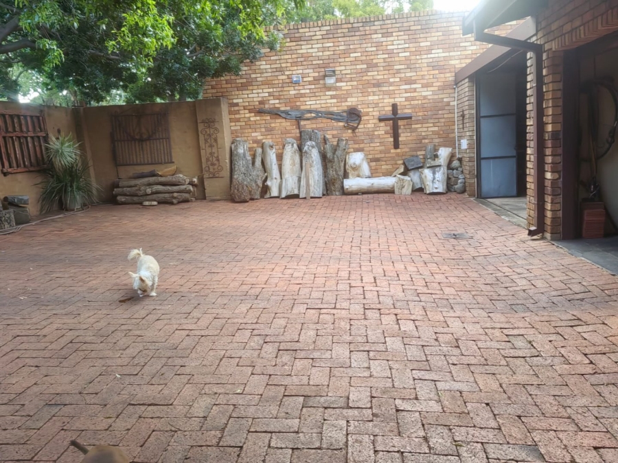 4 Bedroom Property for Sale in Amandasig Gauteng