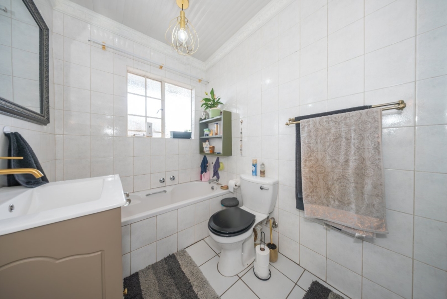 3 Bedroom Property for Sale in Eden Glen Gauteng