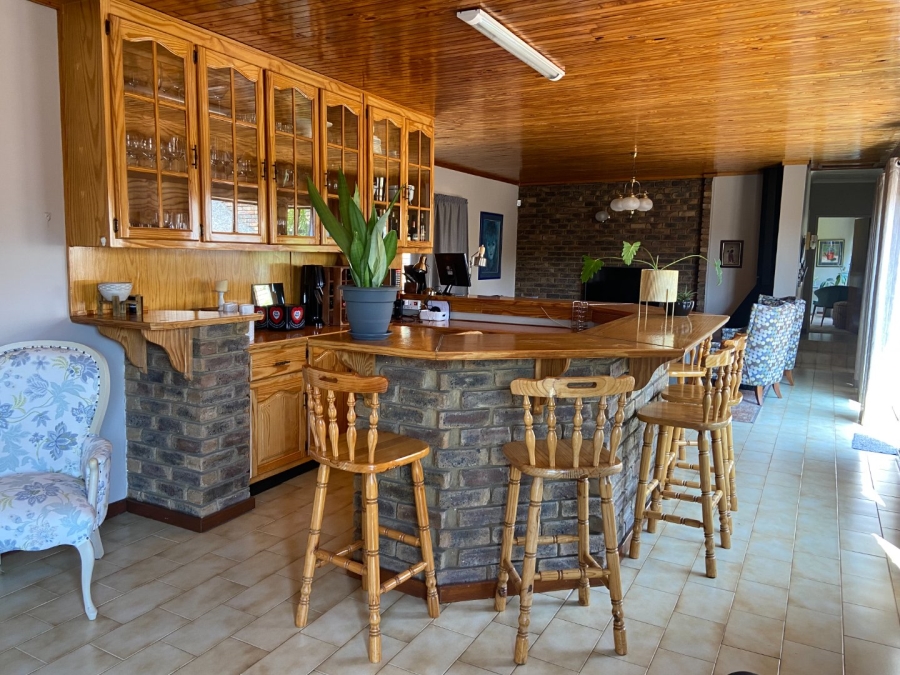 4 Bedroom Property for Sale in Zwartkop Gauteng