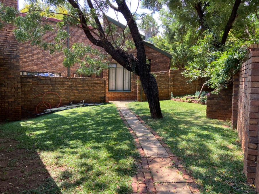 4 Bedroom Property for Sale in Zwartkop Gauteng