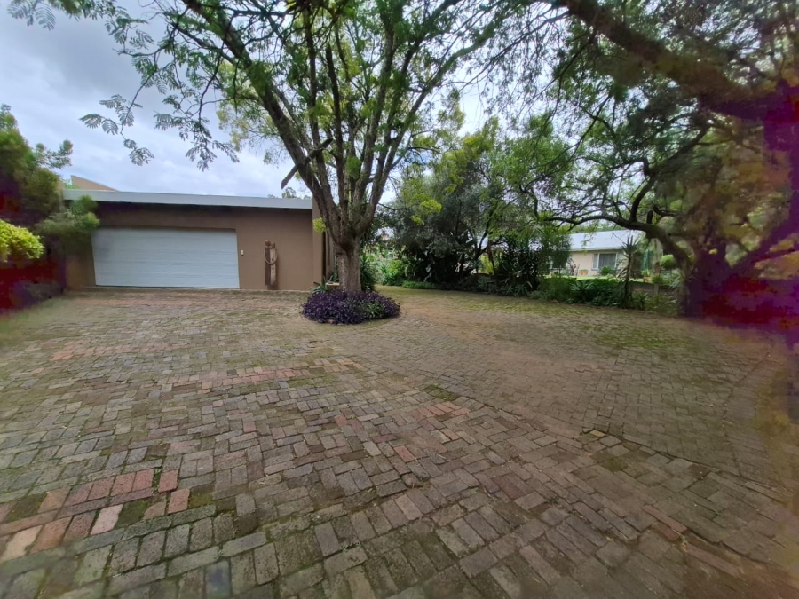 4 Bedroom Property for Sale in Monument Park Gauteng