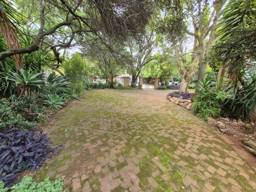 4 Bedroom Property for Sale in Monument Park Gauteng