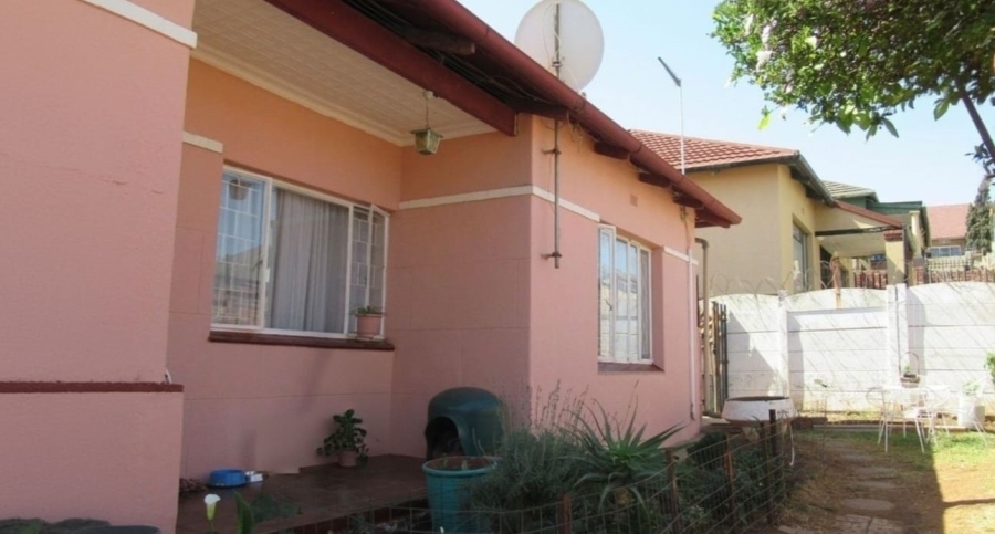 3 Bedroom Property for Sale in Malvern East Gauteng