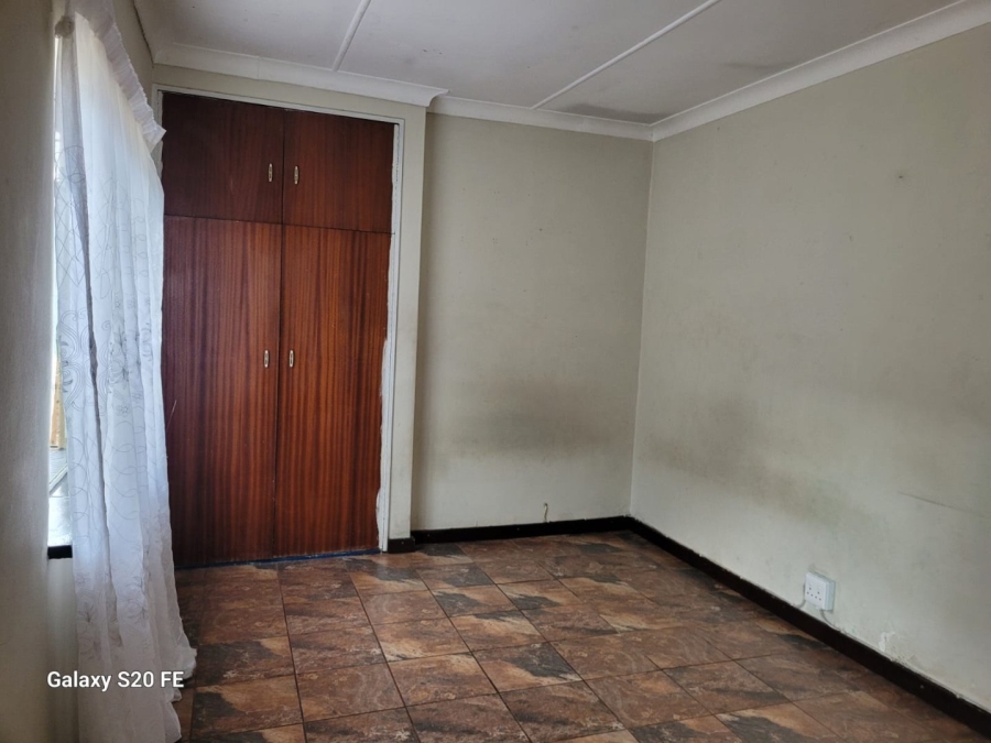To Let 4 Bedroom Property for Rent in Estera Gauteng